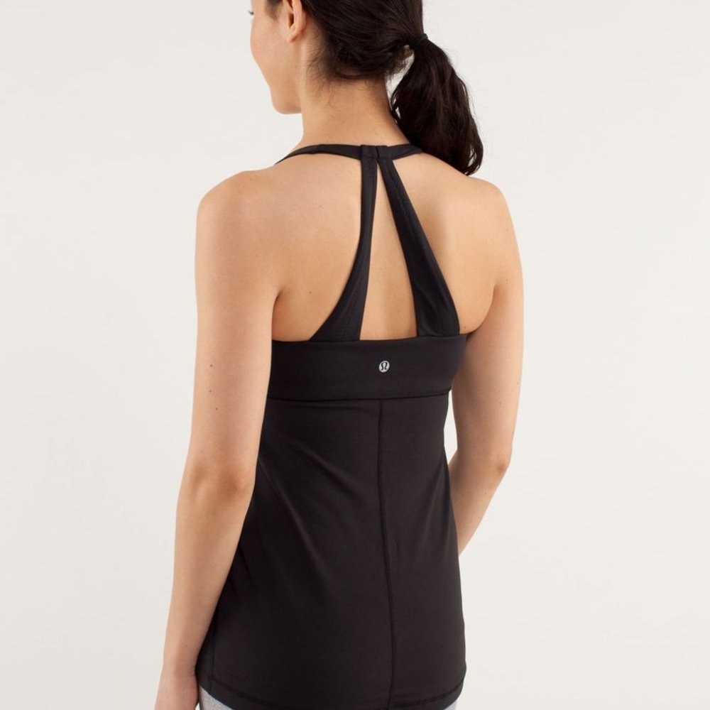 Lululemon "Scoop me up" Tank top.
